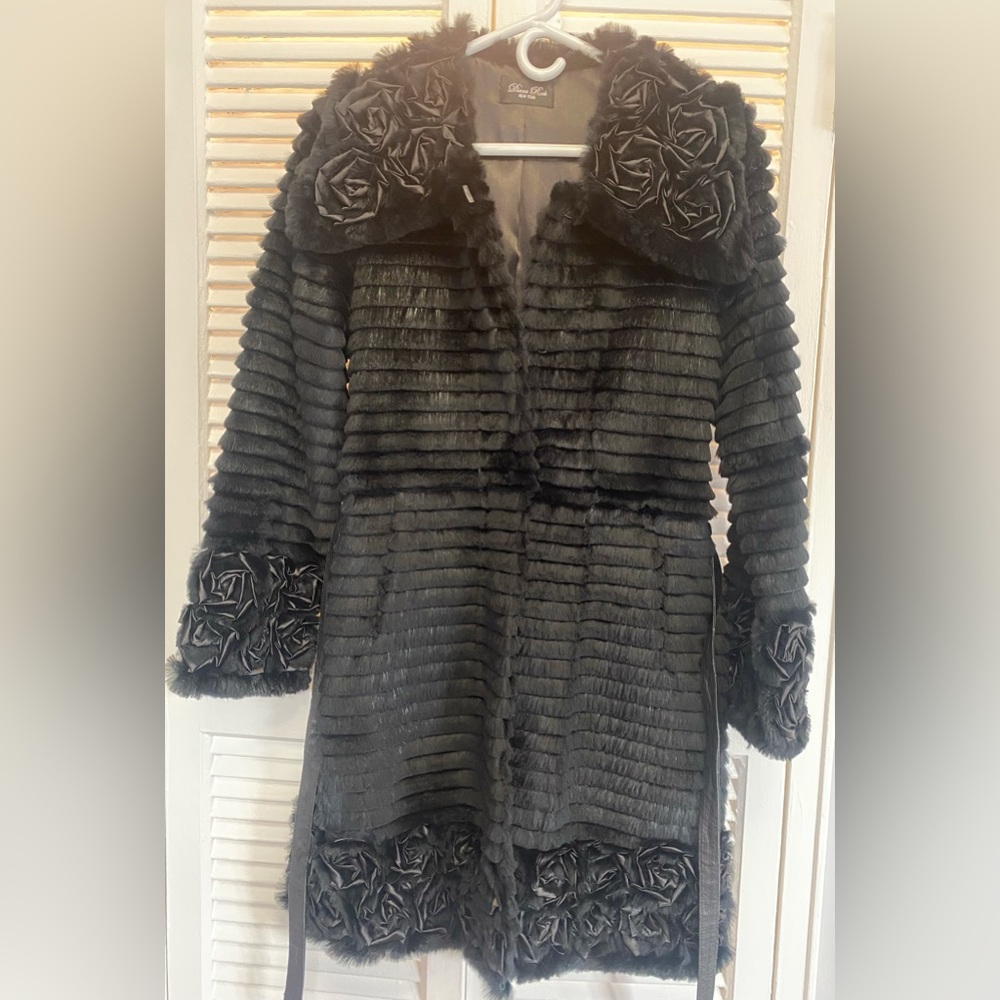 Diana Ross New York Black Rabbit and Rosettes fur coat - S